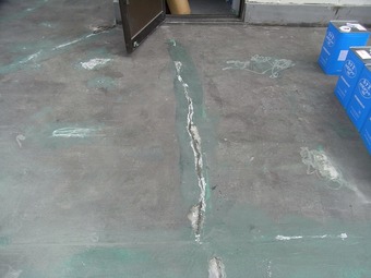 大阪市都島区Ｔ様ビル防水工事施工事例 リフォーム前 その2