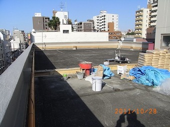 大阪市中央区Nビル屋上防水施工事例 リフォーム前 その3