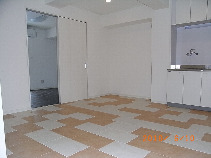 大阪市天王寺区貸事務所～貸マンション全室リフォーム施工事例